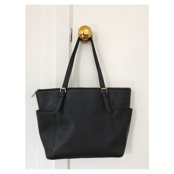 [Michael Kors] Black Leather Tote Shoulder Bag - Picture 3 of 8